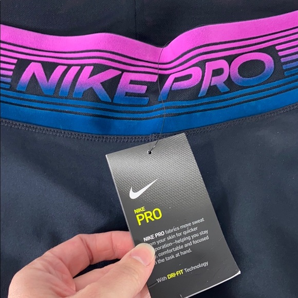 Nike High Waisted Pro Dri-Fit 7/8 Tight Leggings - Picture 9 of 12